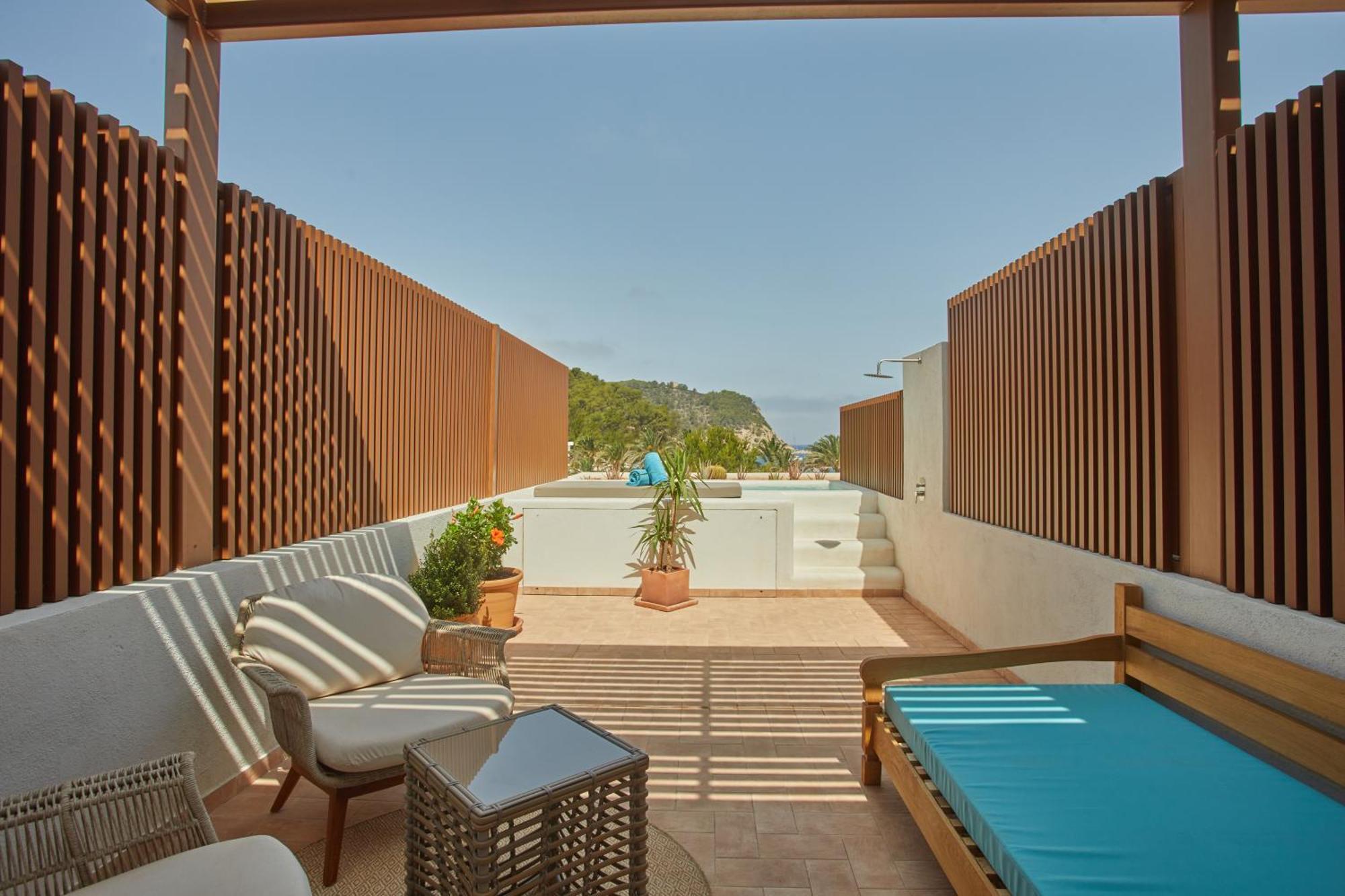 The Club Cala San Miguel Hotel Ibiza, Curio Collection By Hilton (Adults Only) Port de Sant Miguel Esterno foto